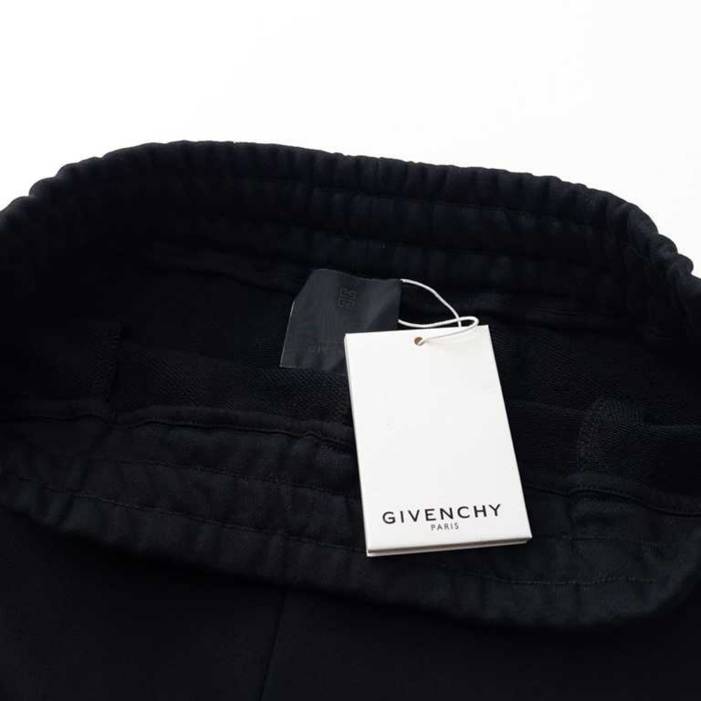 Givenchy Classic Three-Dimensional Embroidered Sh… - image 4